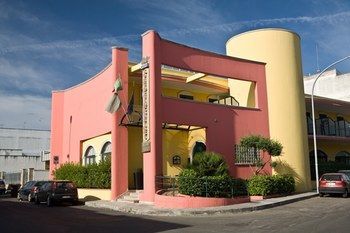 Ristorante Lo Scacciapensieri Hotel Monteroni di Lecce Exterior photo